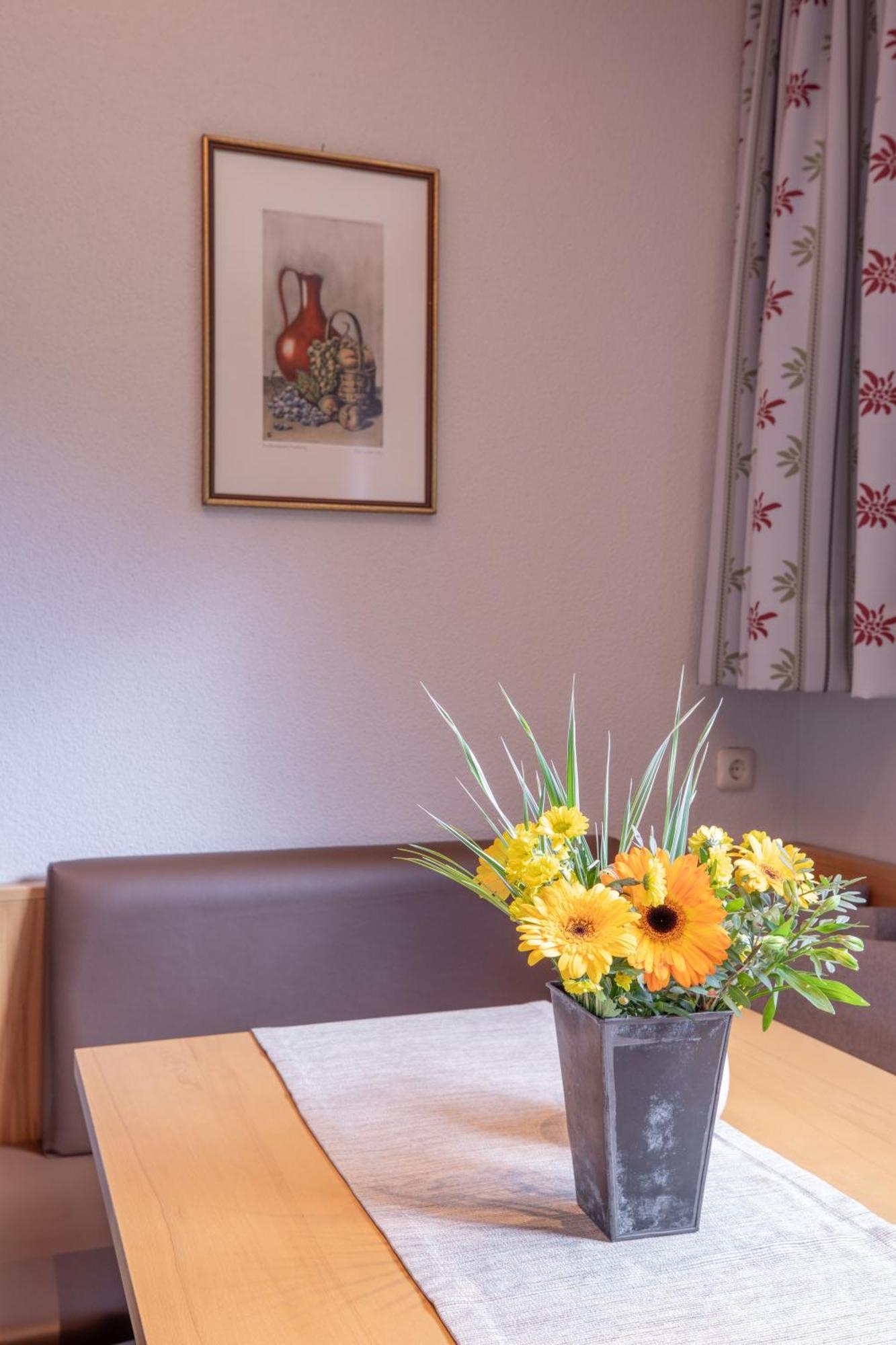 Patteriol Apart-Hotel-Garni サンクト・アントン・アム・アールベルク エクステリア 写真